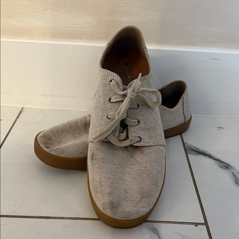 TOMS Men's Canvas Sneakers